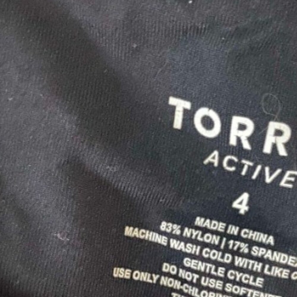 Torrid Size 4 Performance Core Crop Lattice Detai… - image 8